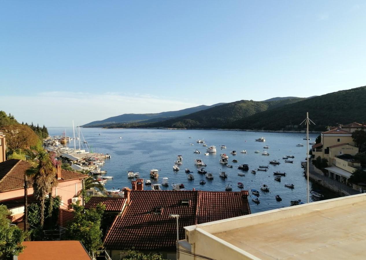 Apartment Suzie Q - Intermezzo With Sea View Rabac Eksteriør billede