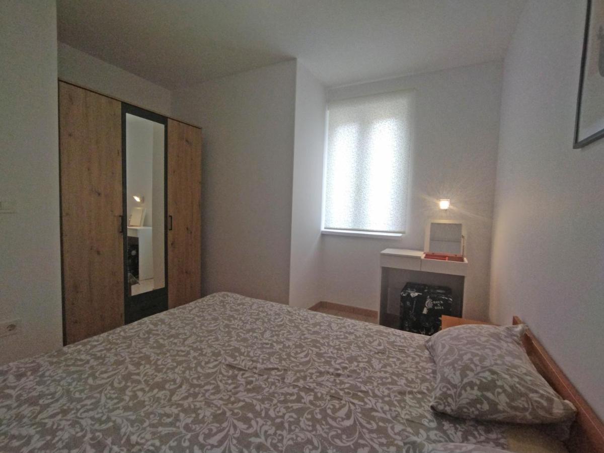 Apartment Suzie Q - Intermezzo With Sea View Rabac Eksteriør billede