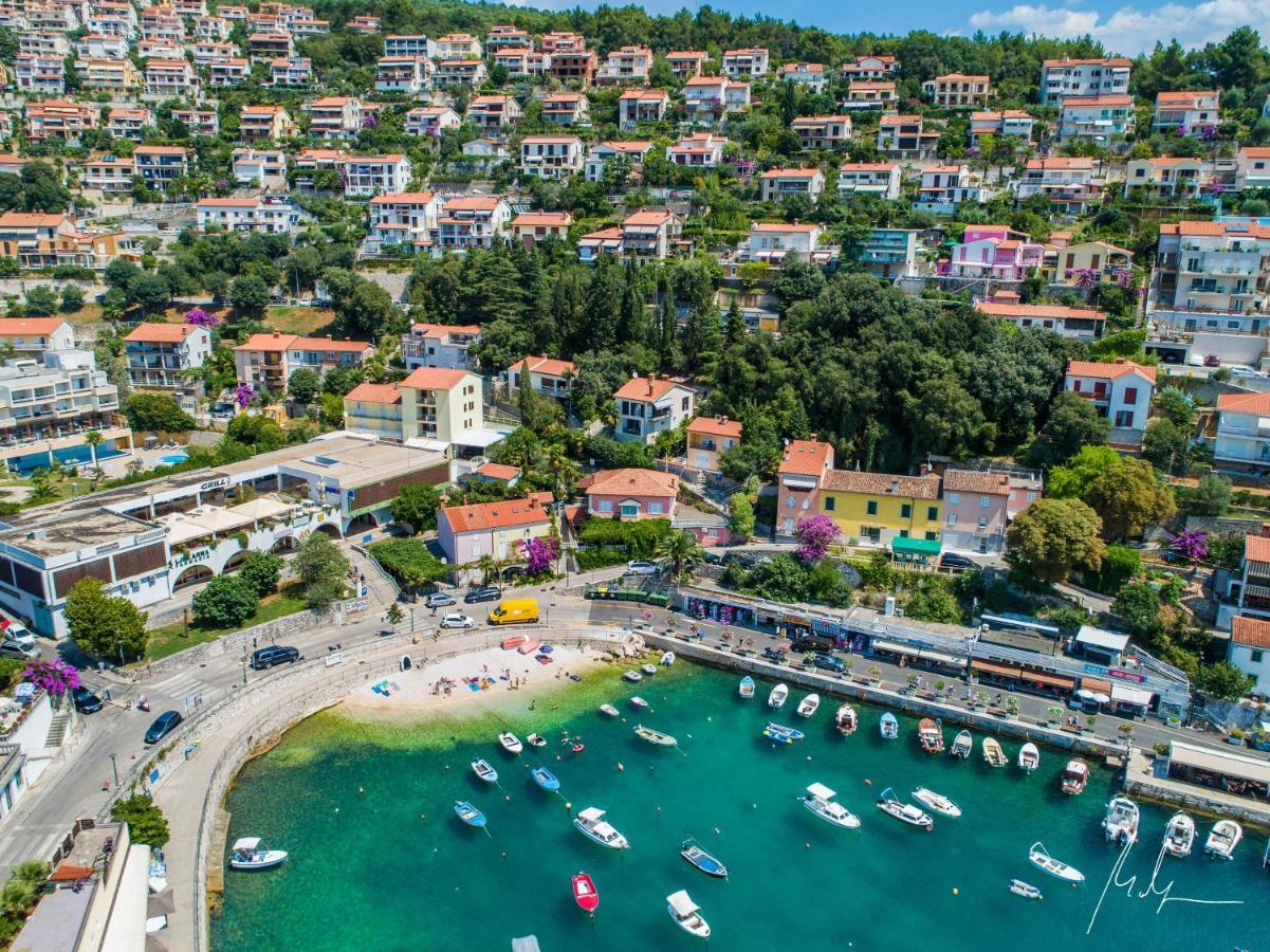 Apartment Suzie Q - Intermezzo With Sea View Rabac Eksteriør billede